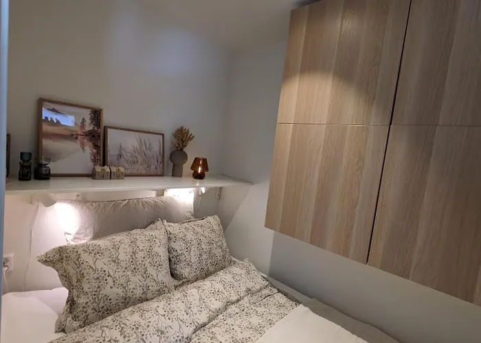 Apartament Meget Hjemmekoseligisentraltinyoppusset