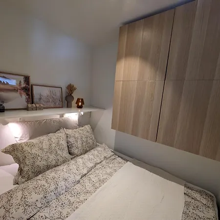 公寓 Meget Hjemmekoseligisentraltinyoppusset *